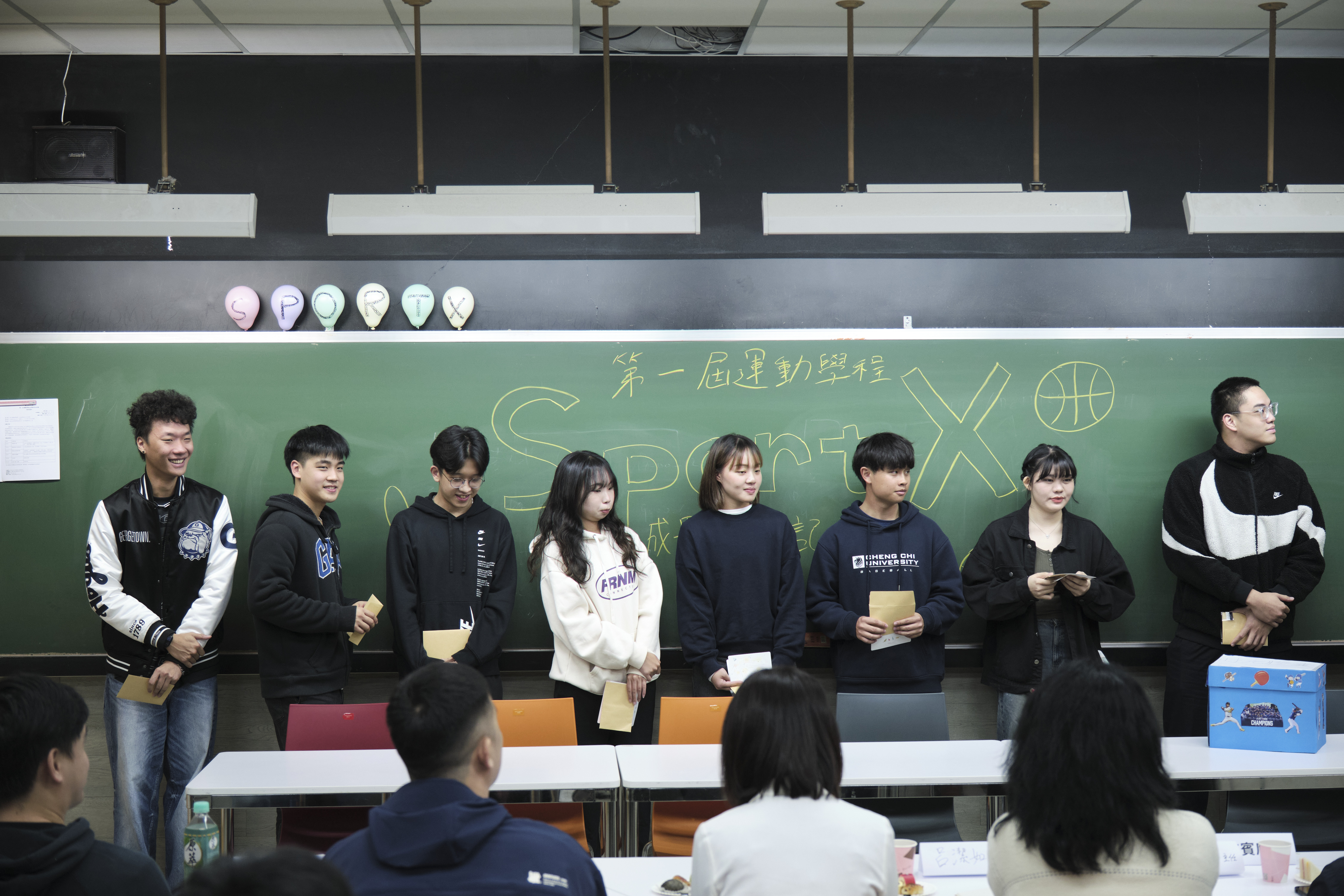 運動與公共關係課程模擬記者會